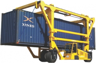 Combilift Straddle Carrier