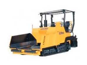 Асфальтоукладчик.