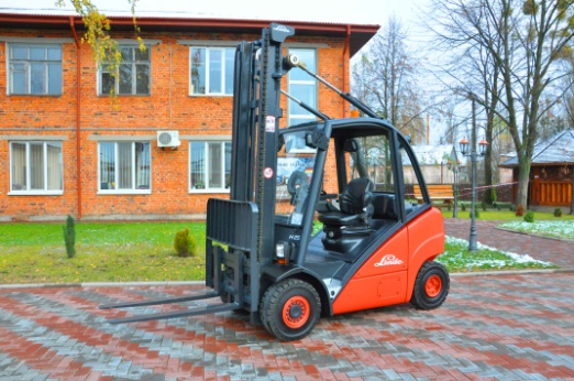 Бензиновые БУ погрузчики.